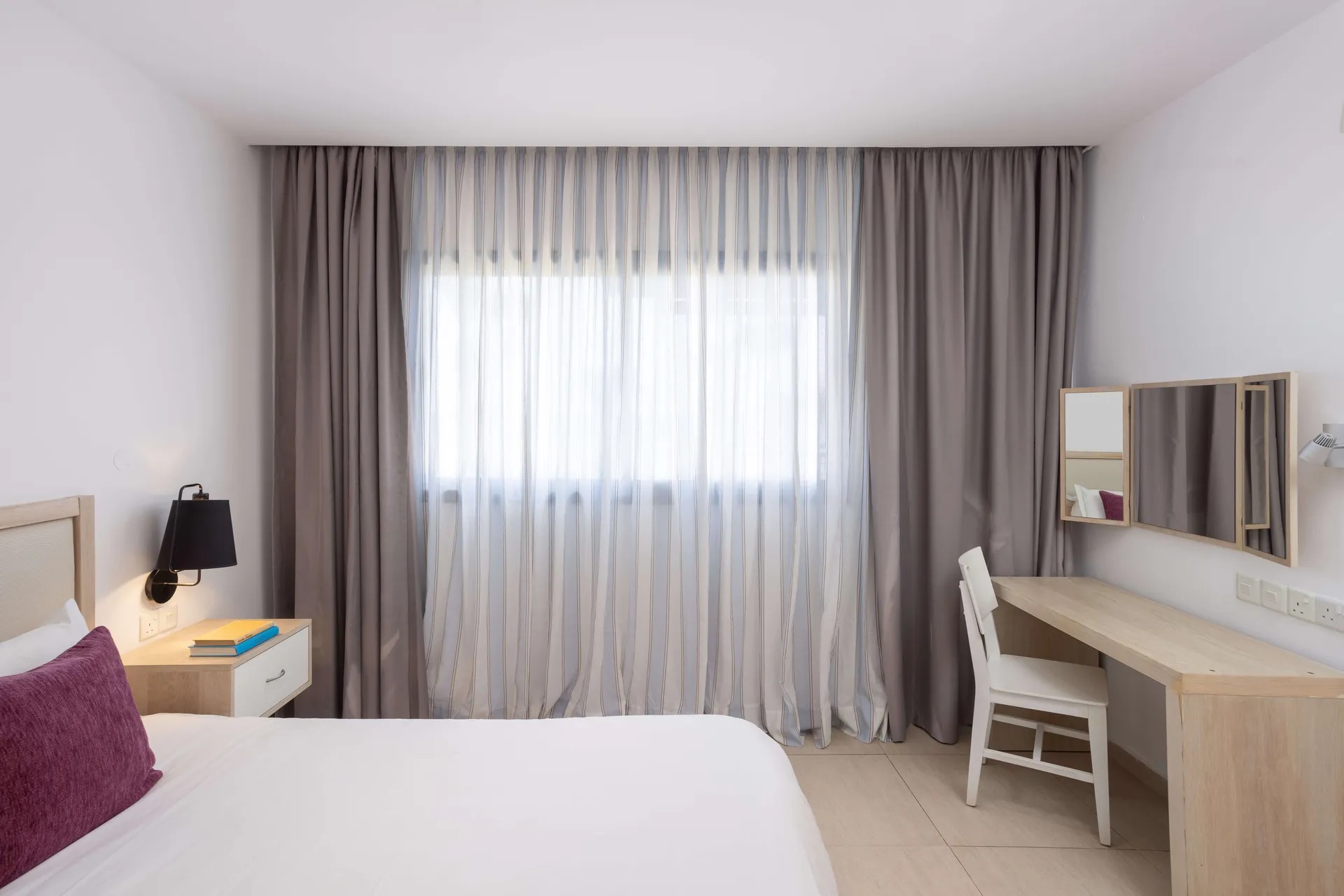 Atlantica Callisto-Jednosoban apartman pogled basta.jpg