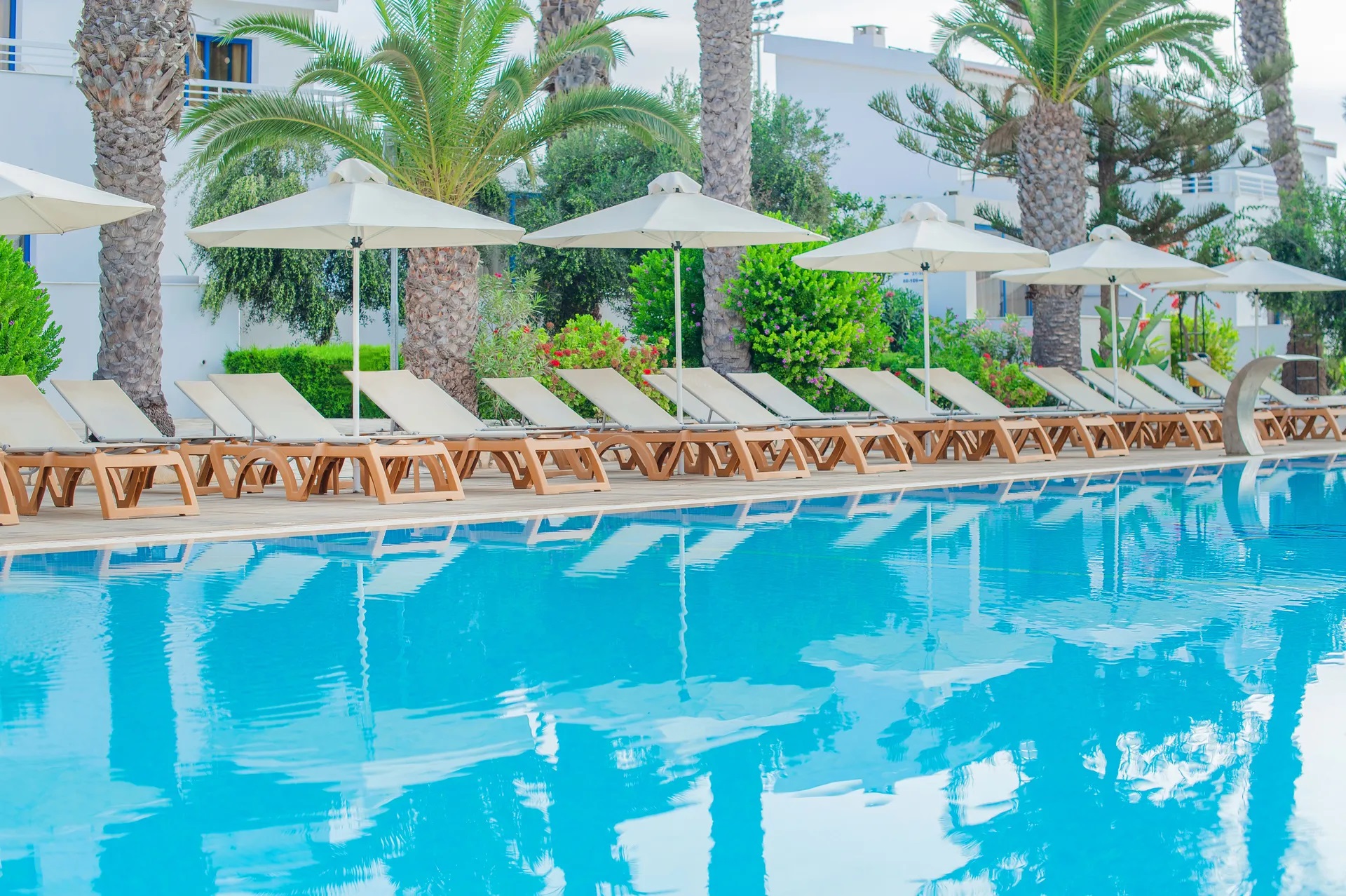 Atlantica Stavrolia Gardens-Bazen.jpg