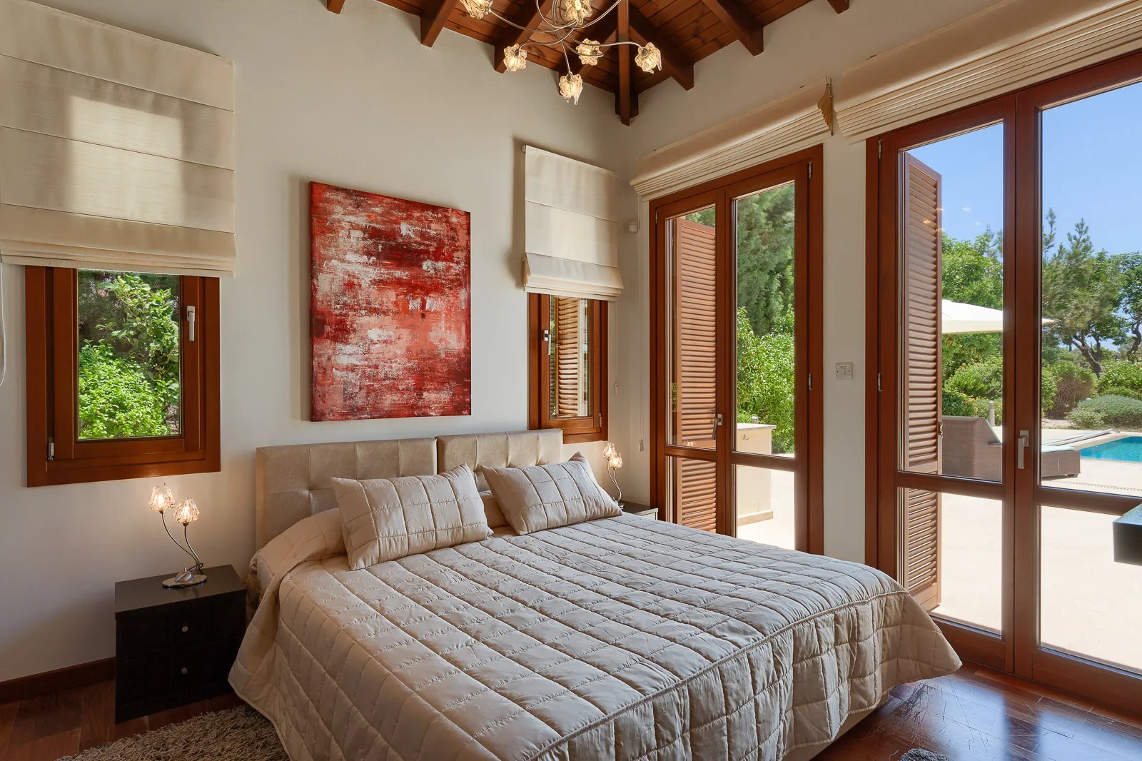 Superior Villas-Cetvorosobna vila spavaca soba.jpg