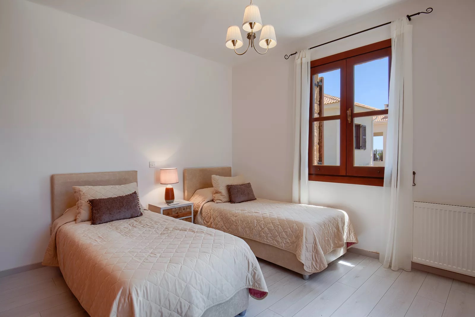 Superior Villas-Dvosobna superior vila druga spavaca soba.jpg