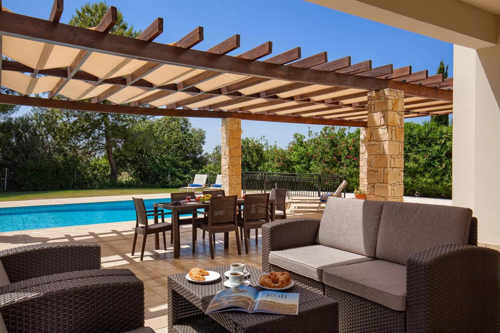 Superior Villas-Dvosobna superior vila terasa.jpg