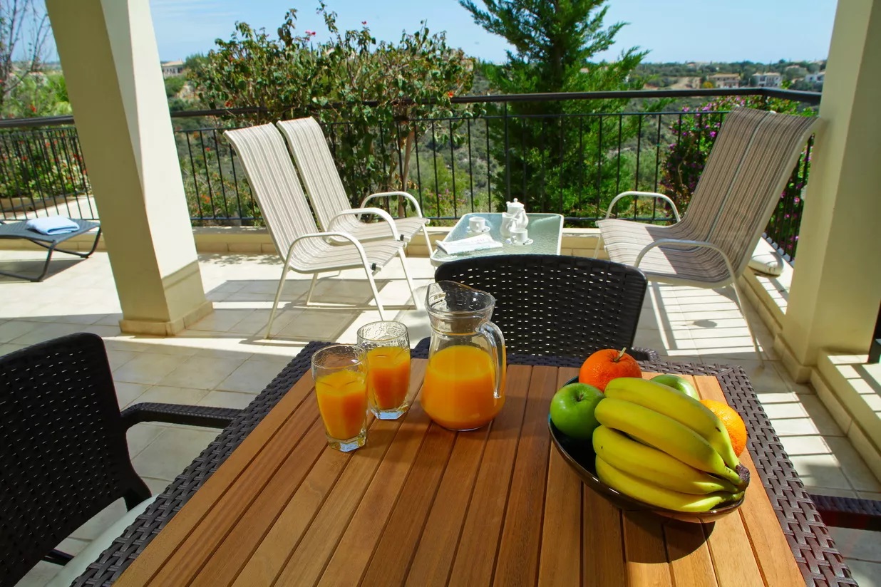 Junior Villas-Dvosobna vila zajednicki bazen terasa.jpg