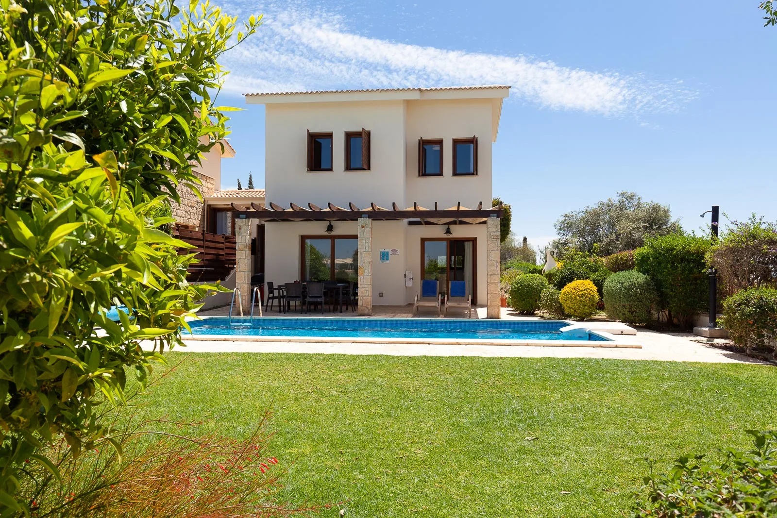 Junior Villas-Trosobna vila privatni bazen.jpg