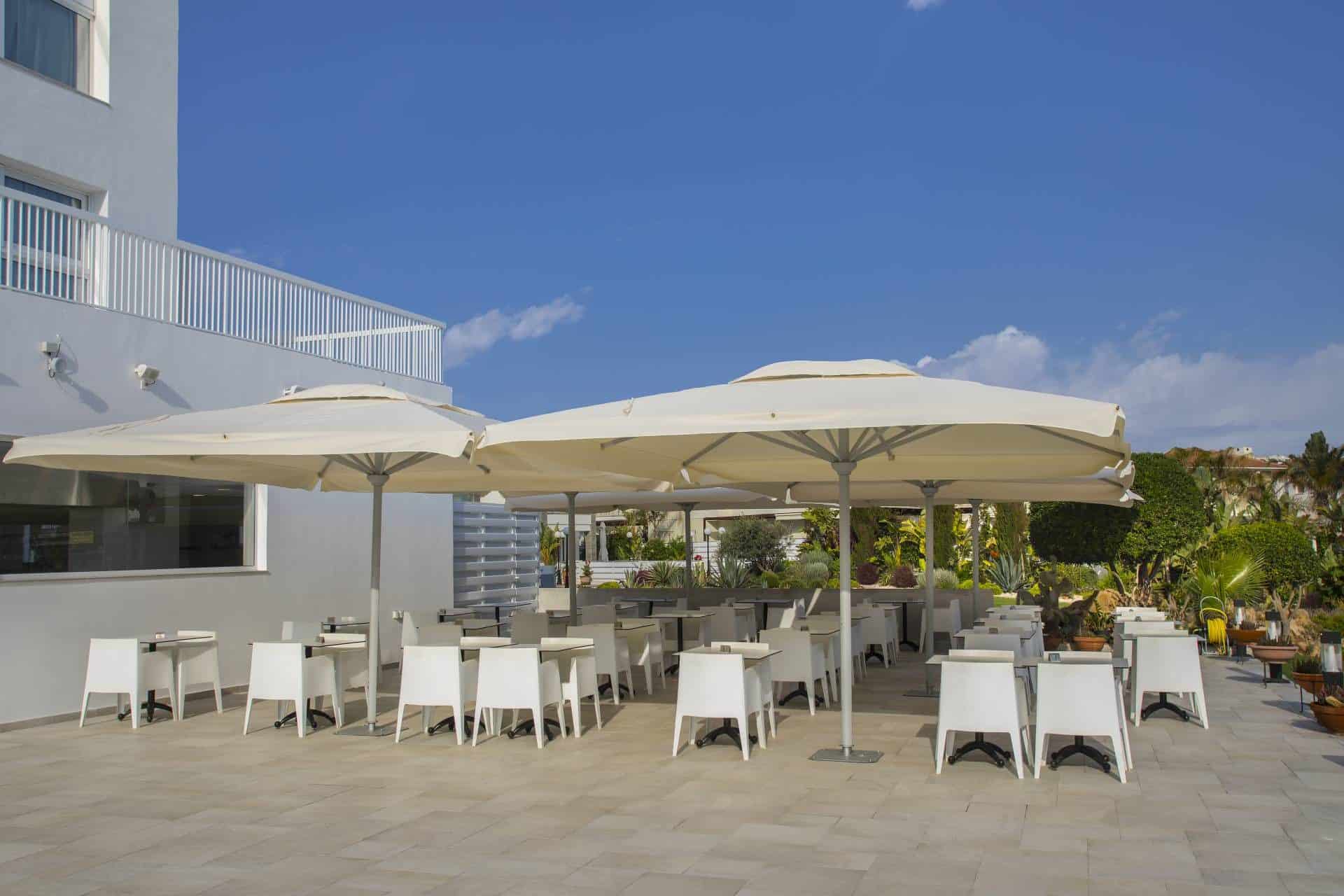 Infinity Blu-Bar pored bazena.jpg