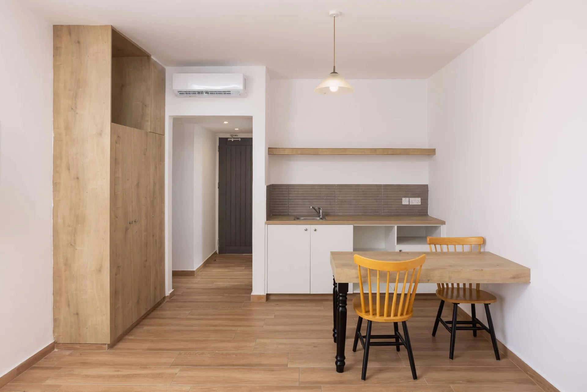Atlantica Akteon-Jednosoban apartman kuhinja.jpg
