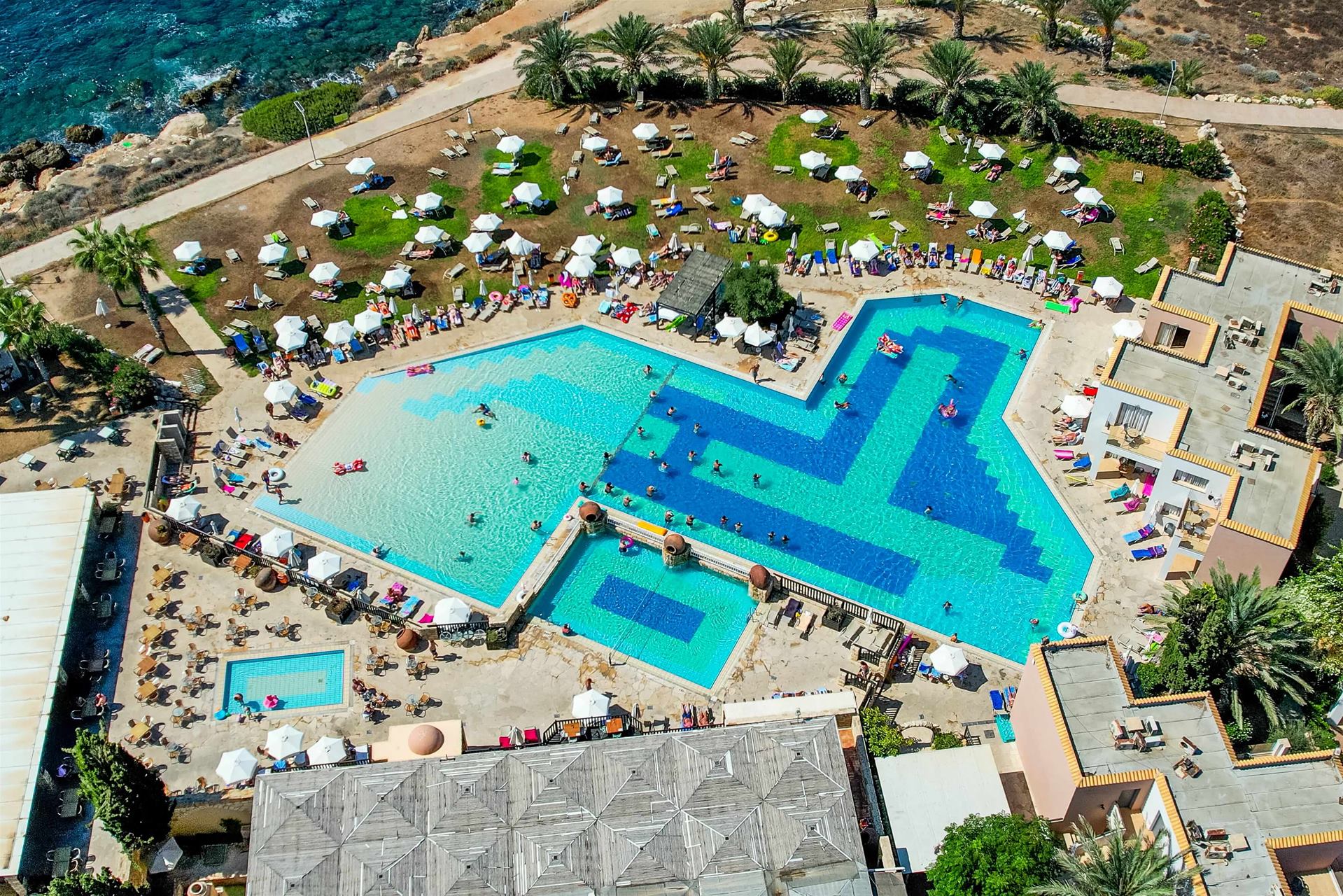 Atlantica Akteon-Kompleks bazena.jpg
