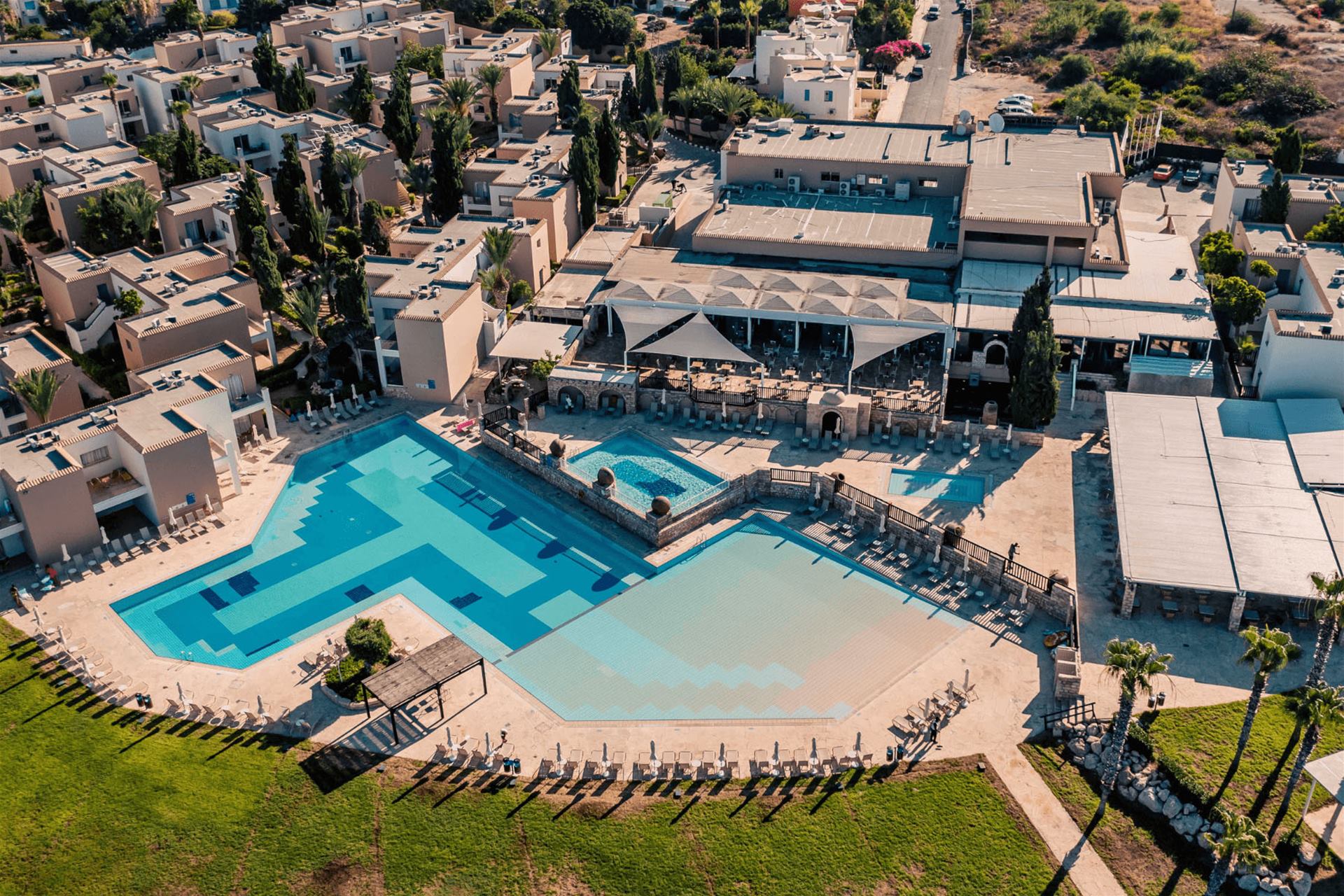 Atlantica Akteon-Kompleks hotela.jpg