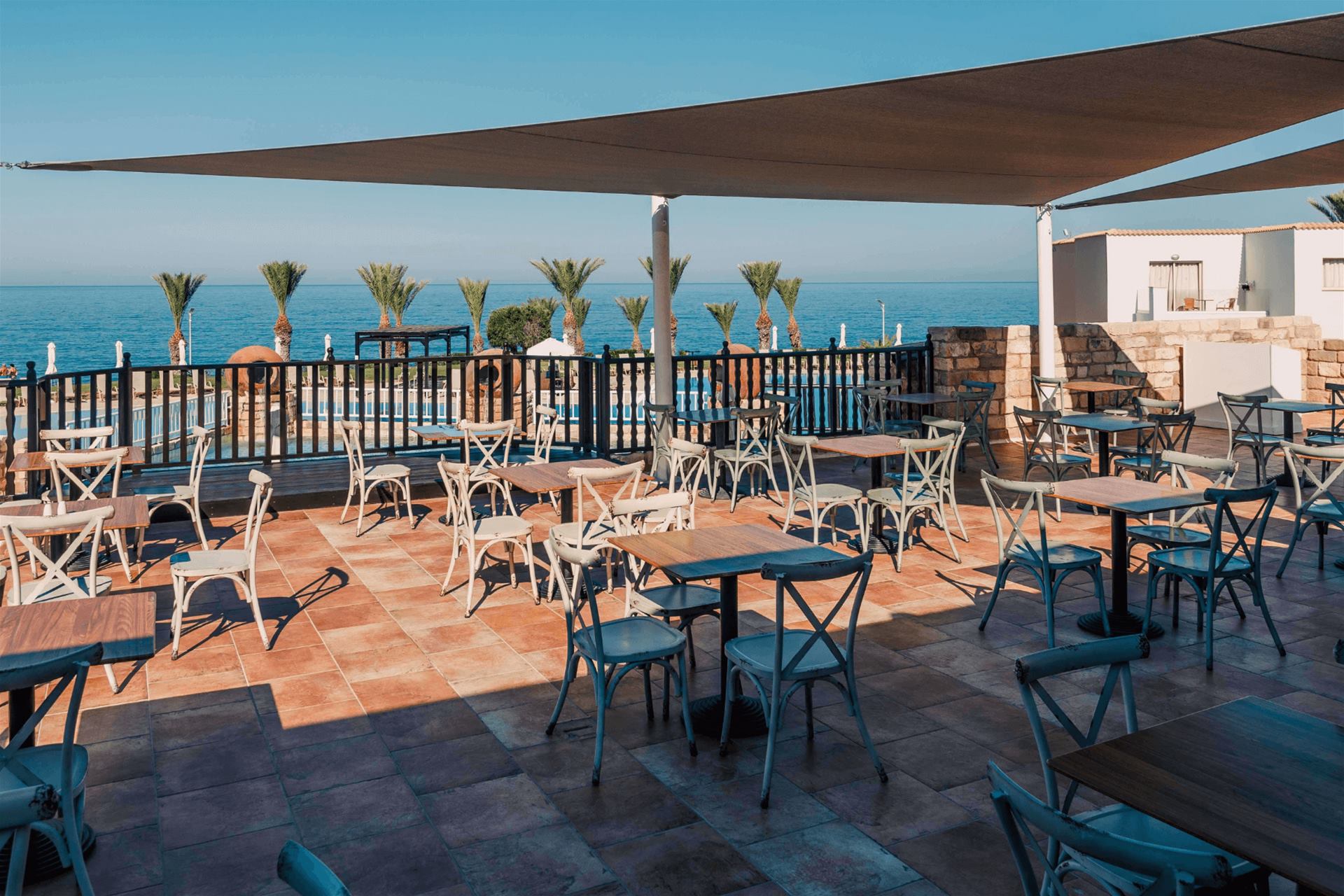 Atlantica Akteon-Terasa restorana.jpg