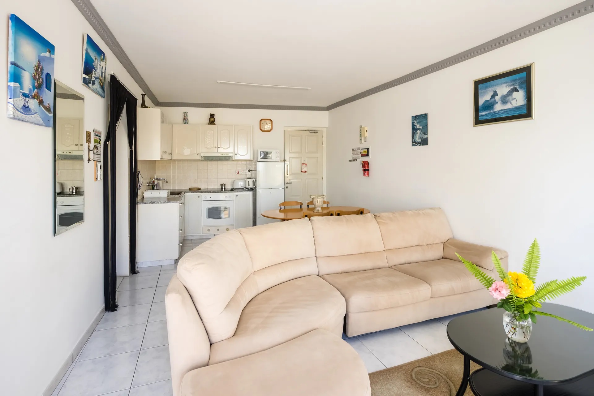 Apollonia Holiday Apartments-Deluxe dvosoban apartman balkon.jpg