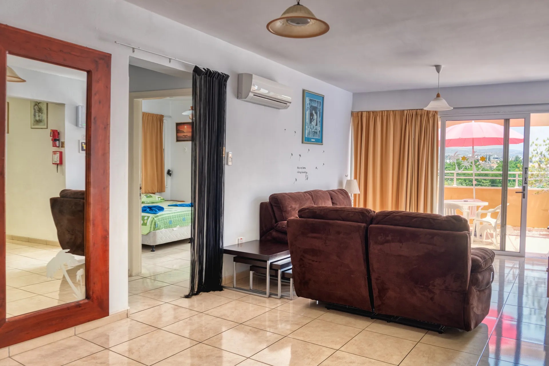 Apollonia Holiday Apartments-Deluxe jednosoban apartman balkon.jpg