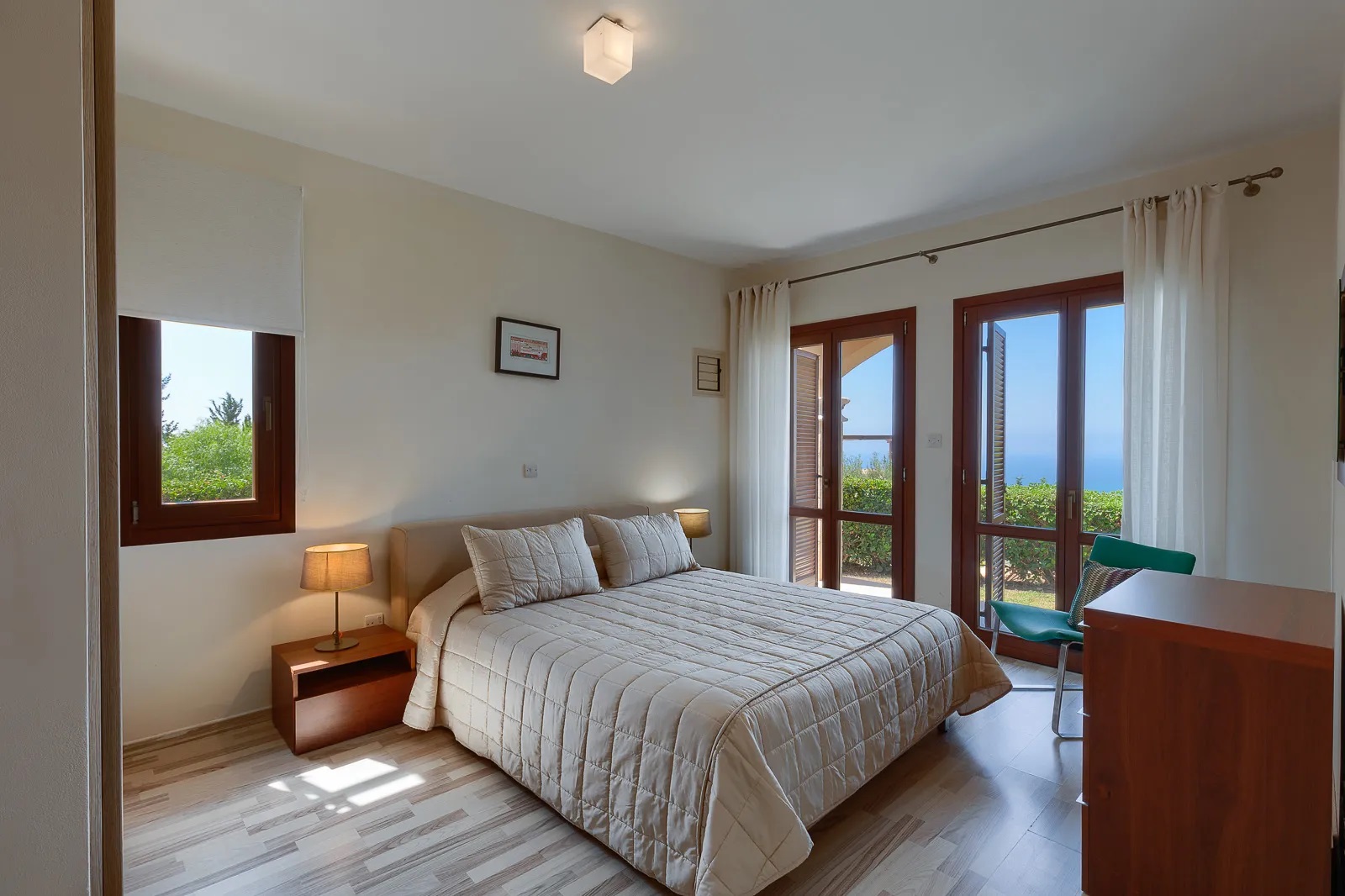 Aphrodite Hills Apartments-Trosoban apartman spavaca soba.jpg