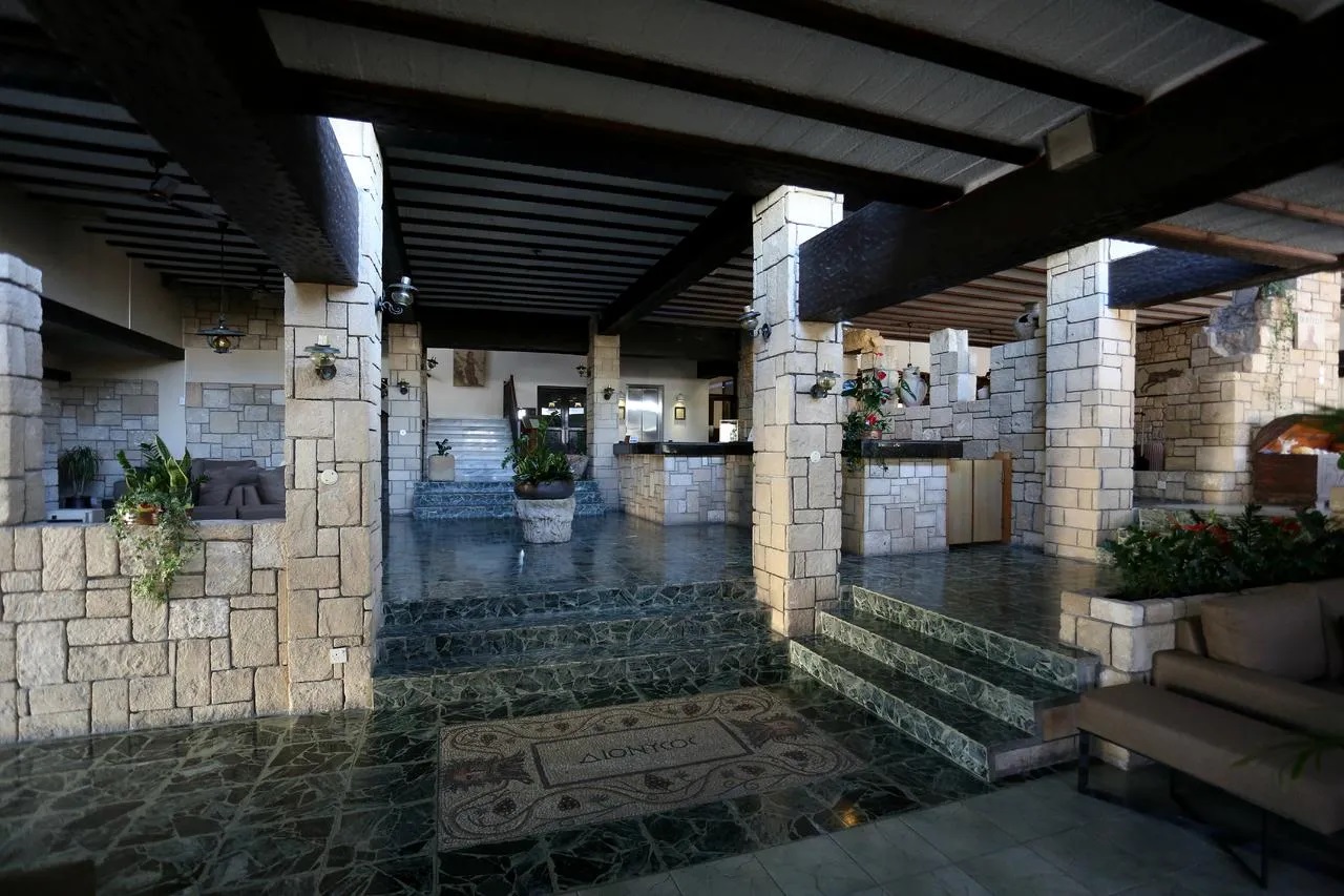 Dionysos Central Hotel Paphos-Enterijer hotela.jpg