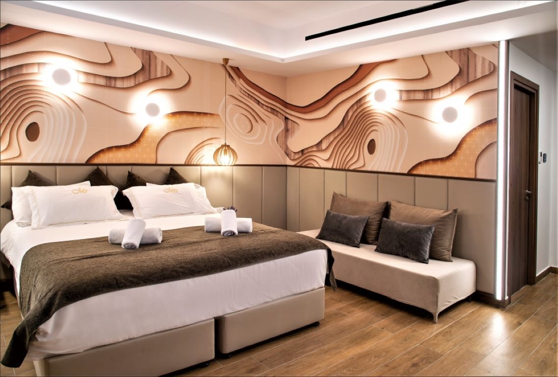 Melpo Antia Hotel & Suites-Porodicna deluxe soba.jpg