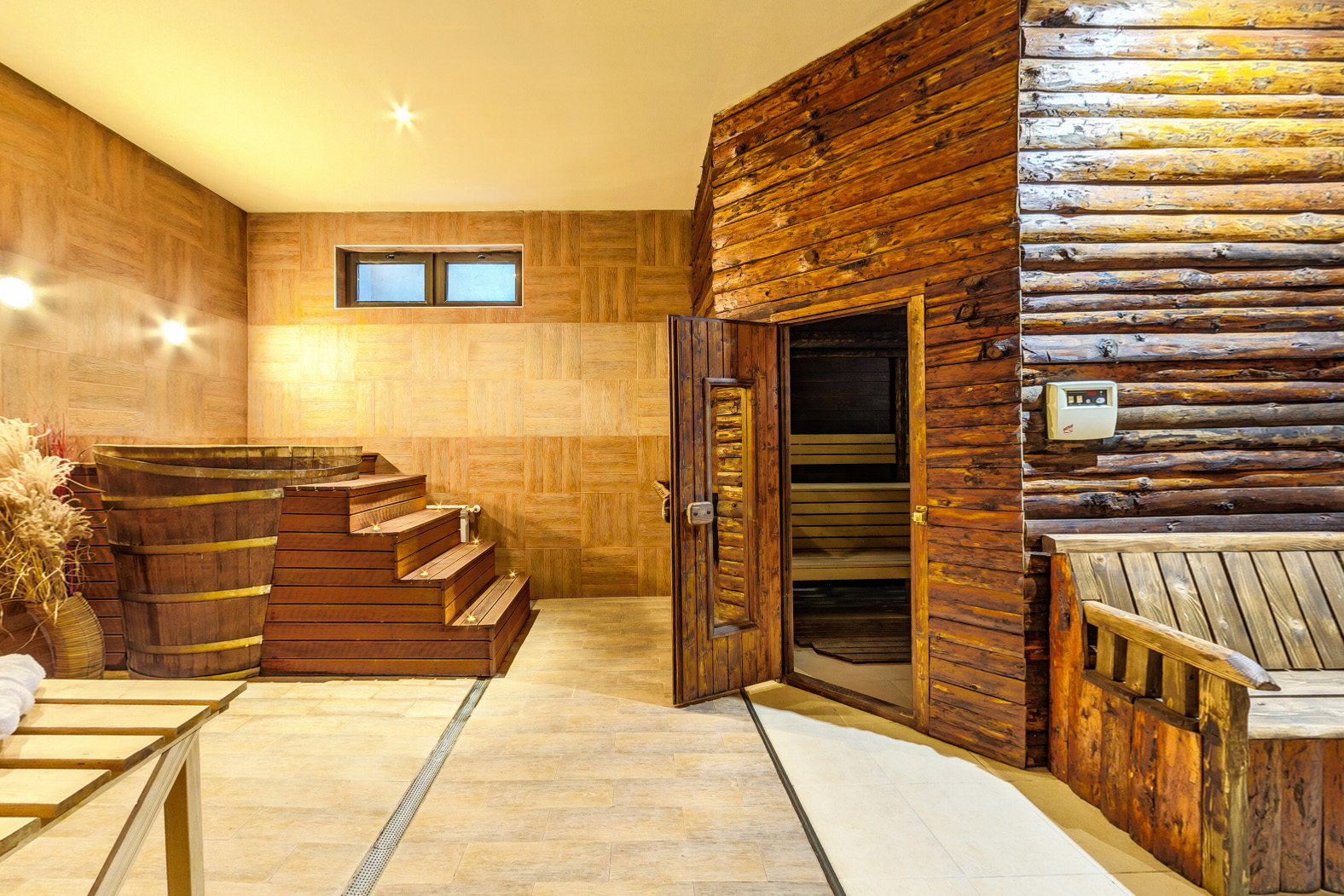Dream Apartment Complex-Spa centar.jpg