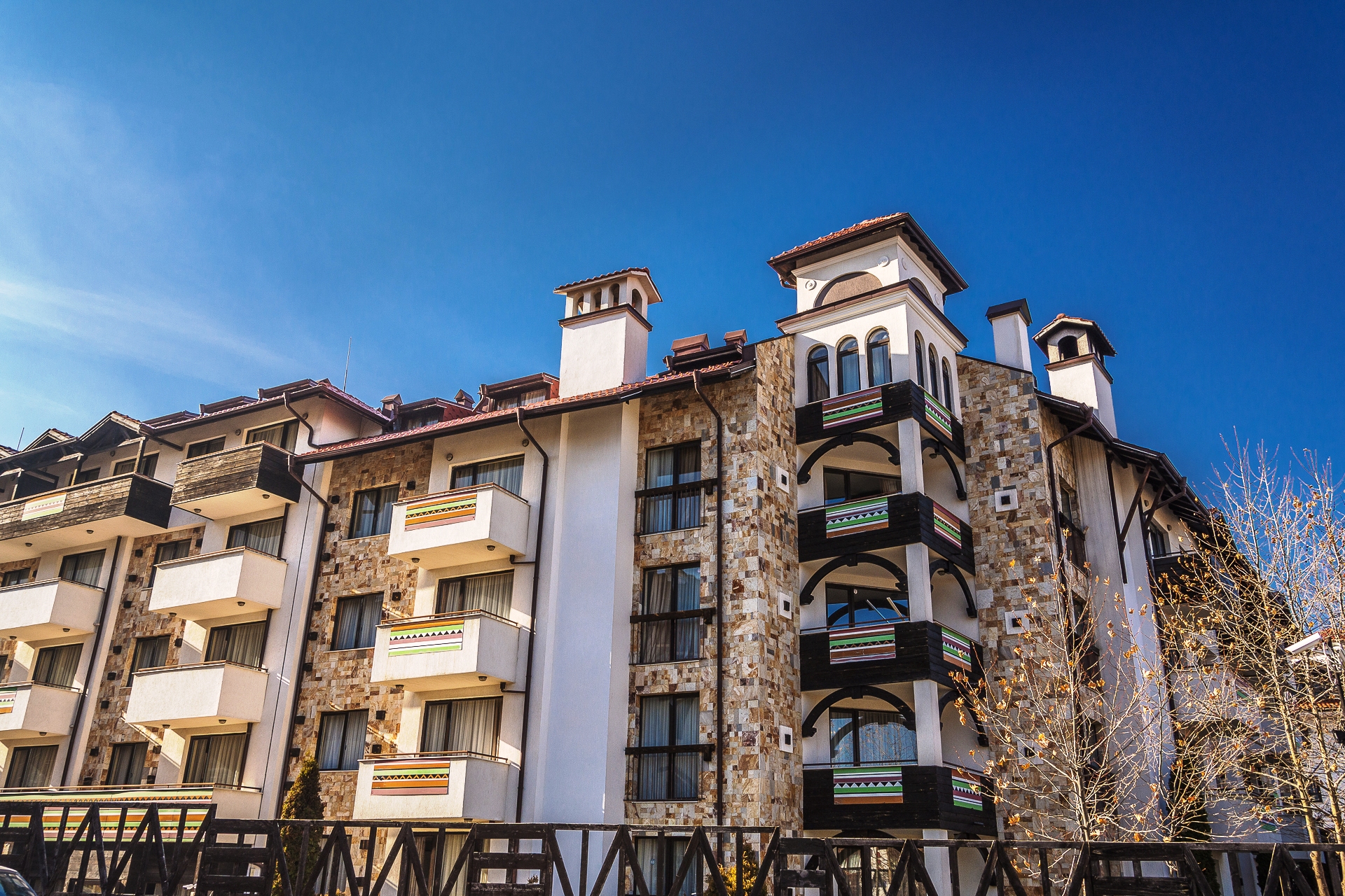 Dream Apartment Complex-Zgrada hotela.jpg