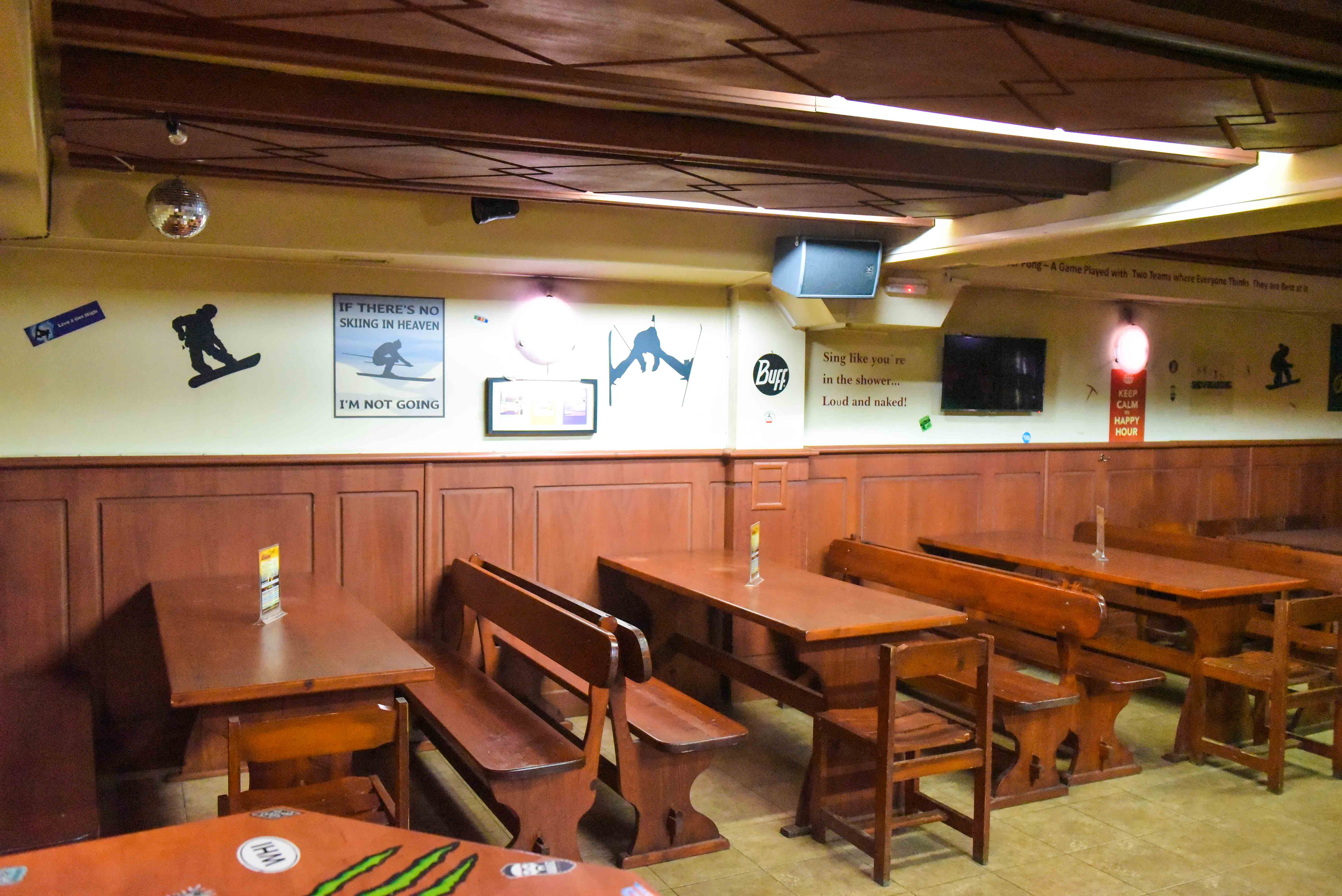 Hotel Ivel-Taverna.jpg