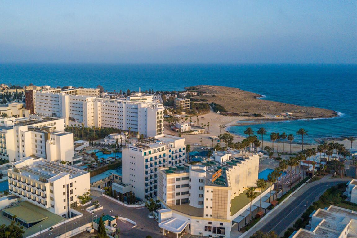 Anonymous Beach Hotel-Panoraama hotela.jpg