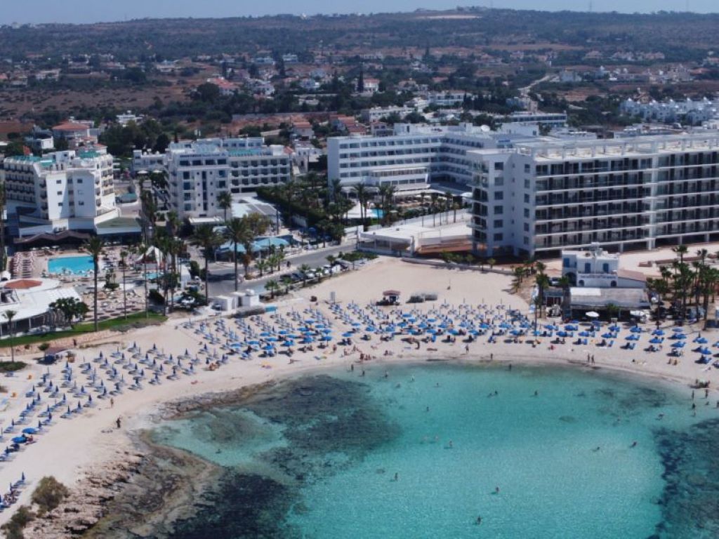 Anonymous Beach Hotel-Plaza.jpg
