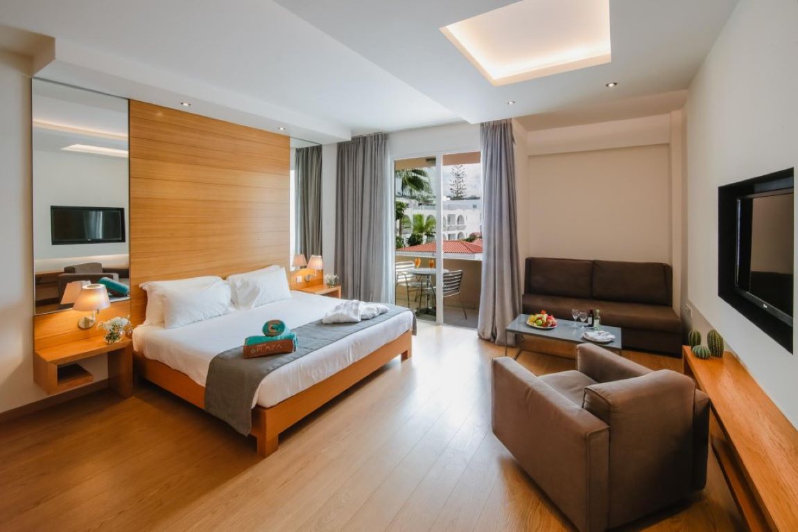 Napa Plaza Hotel-Junior suite.jpg