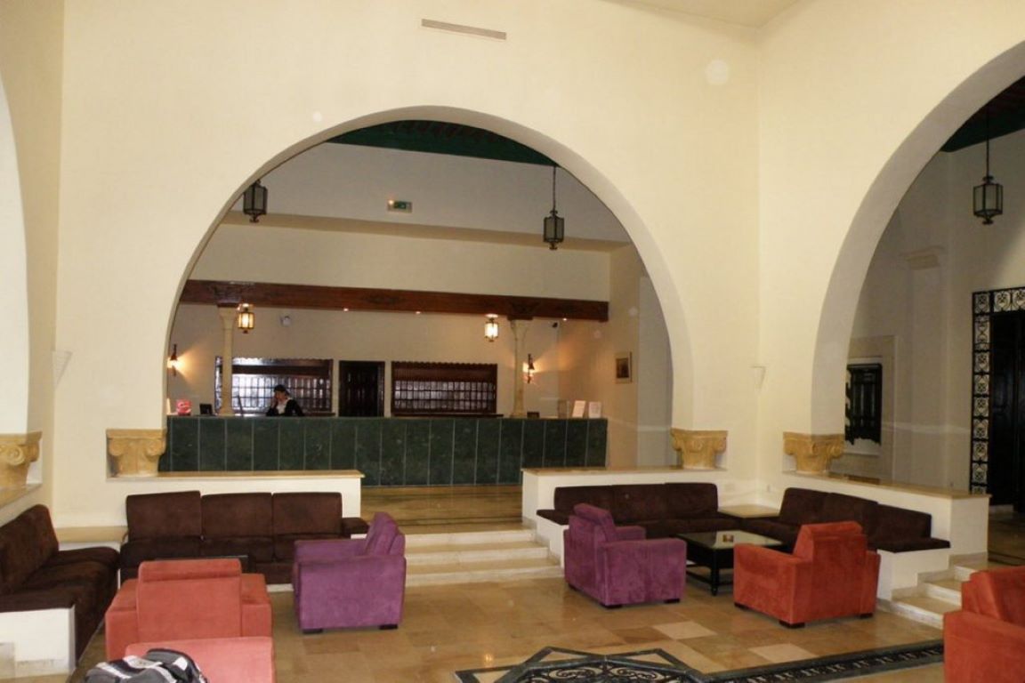 Napa Plaza Hotel-Recepcija.jpg