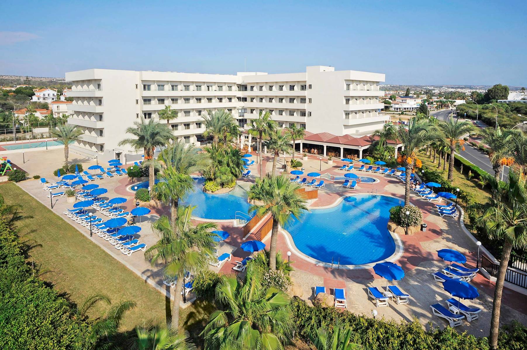 Nissiana Hotel & Bungalows-Okruzenje hotela.jpg