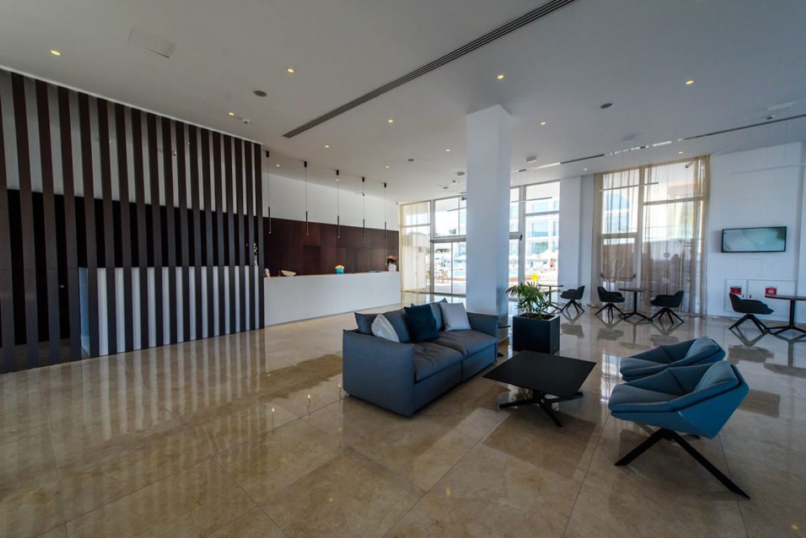 Eleana Hotel-Recepcija.jpg