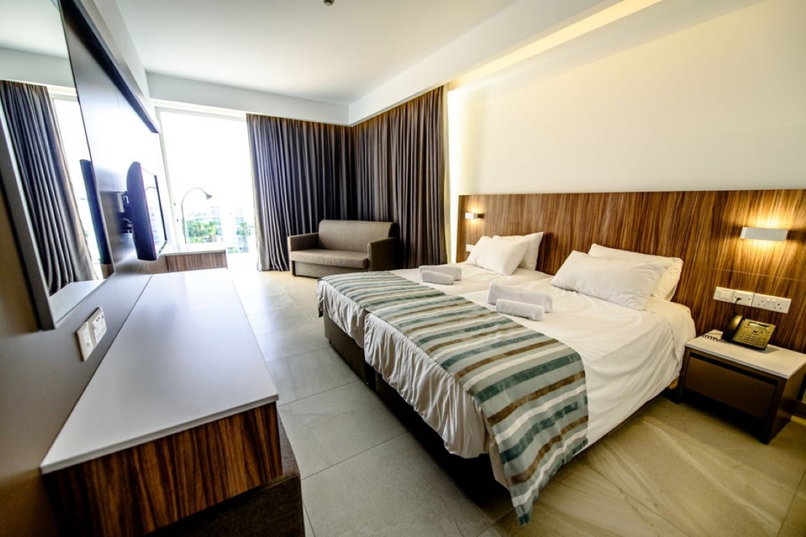 Eleana Hotel-Standardna soba.jpg