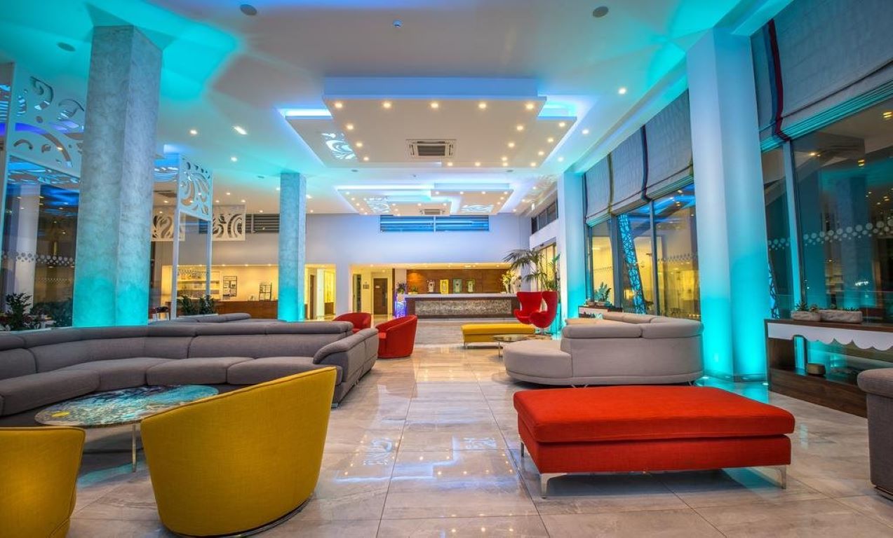 Nicholas Color Hotel-Enterijer hotela.jpg