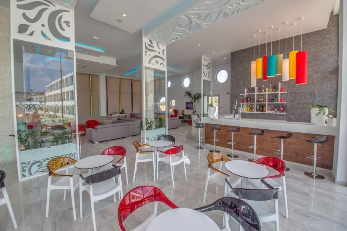 Nicholas Color Hotel-Lobby bar.jpg
