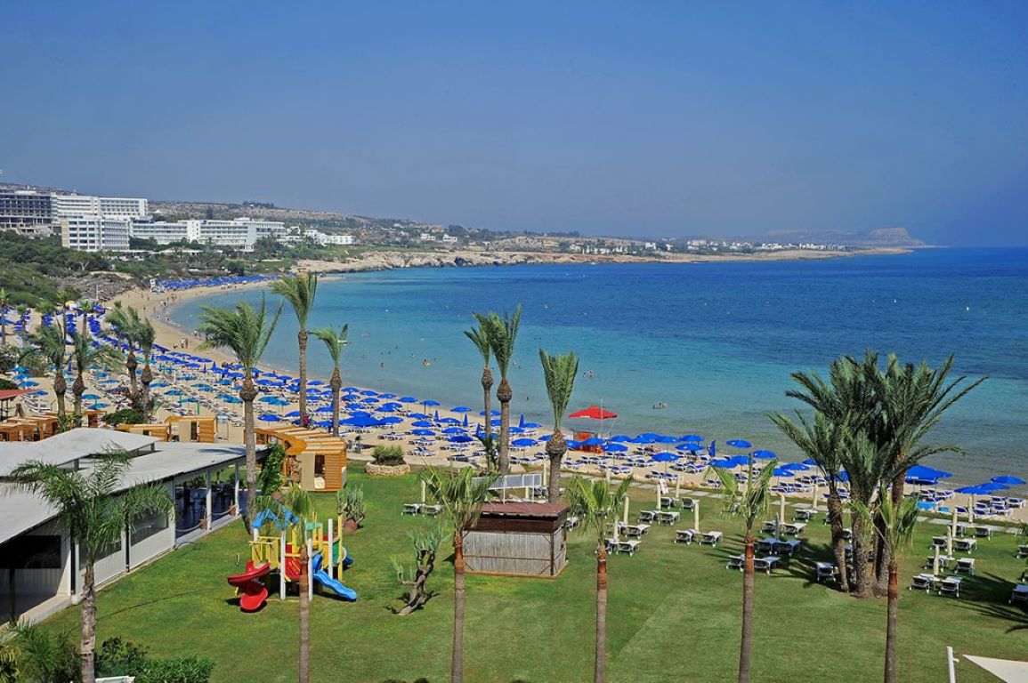 Okeanos Beach Boutique Hotel-Plaza.jpg