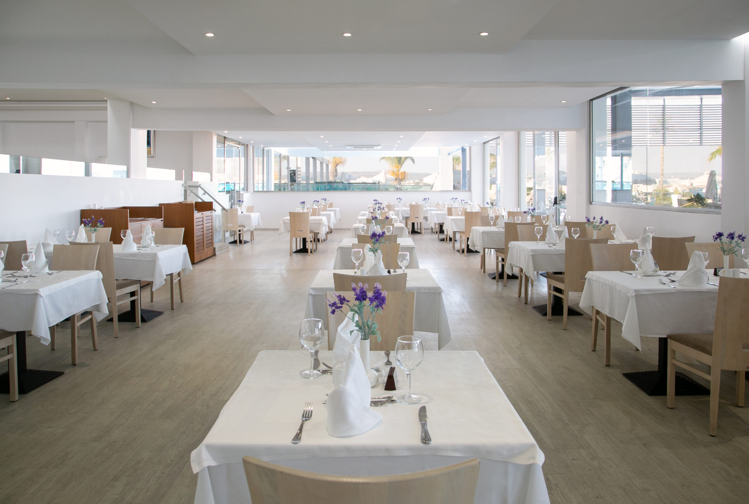 Asterias Beach Hotel-Glavni restoran.jpeg