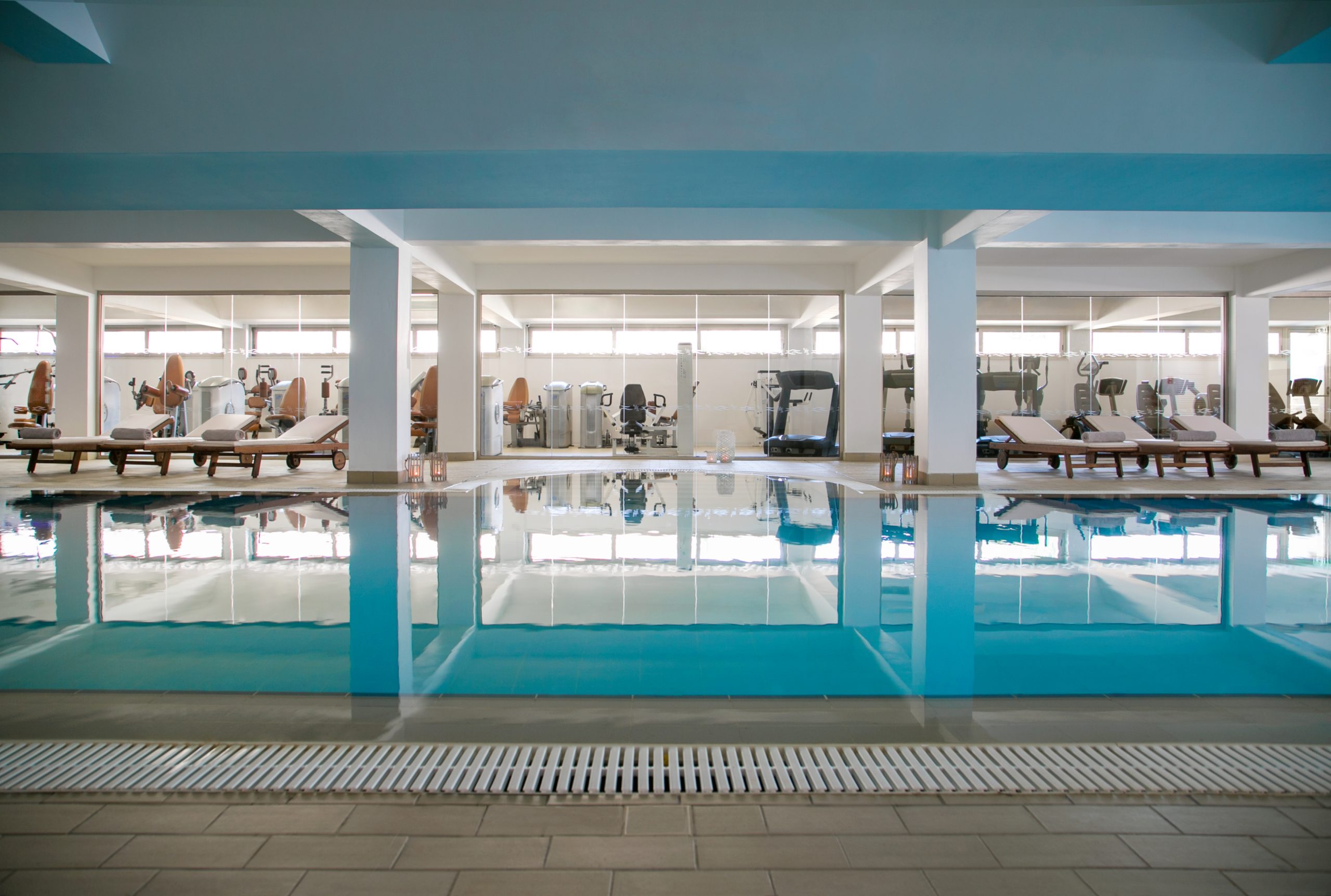 Asterias Beach Hotel-Unutrasnji bazen.jpg
