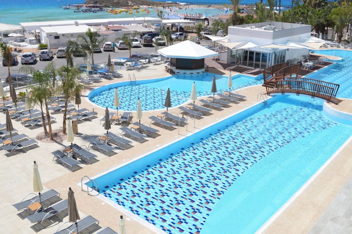 Vassos Nissi Plage Hotel & Spa-Bazeni.jpg