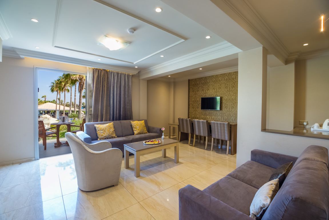 Adams Beach Hotel & Spa-Queen suite.jpg