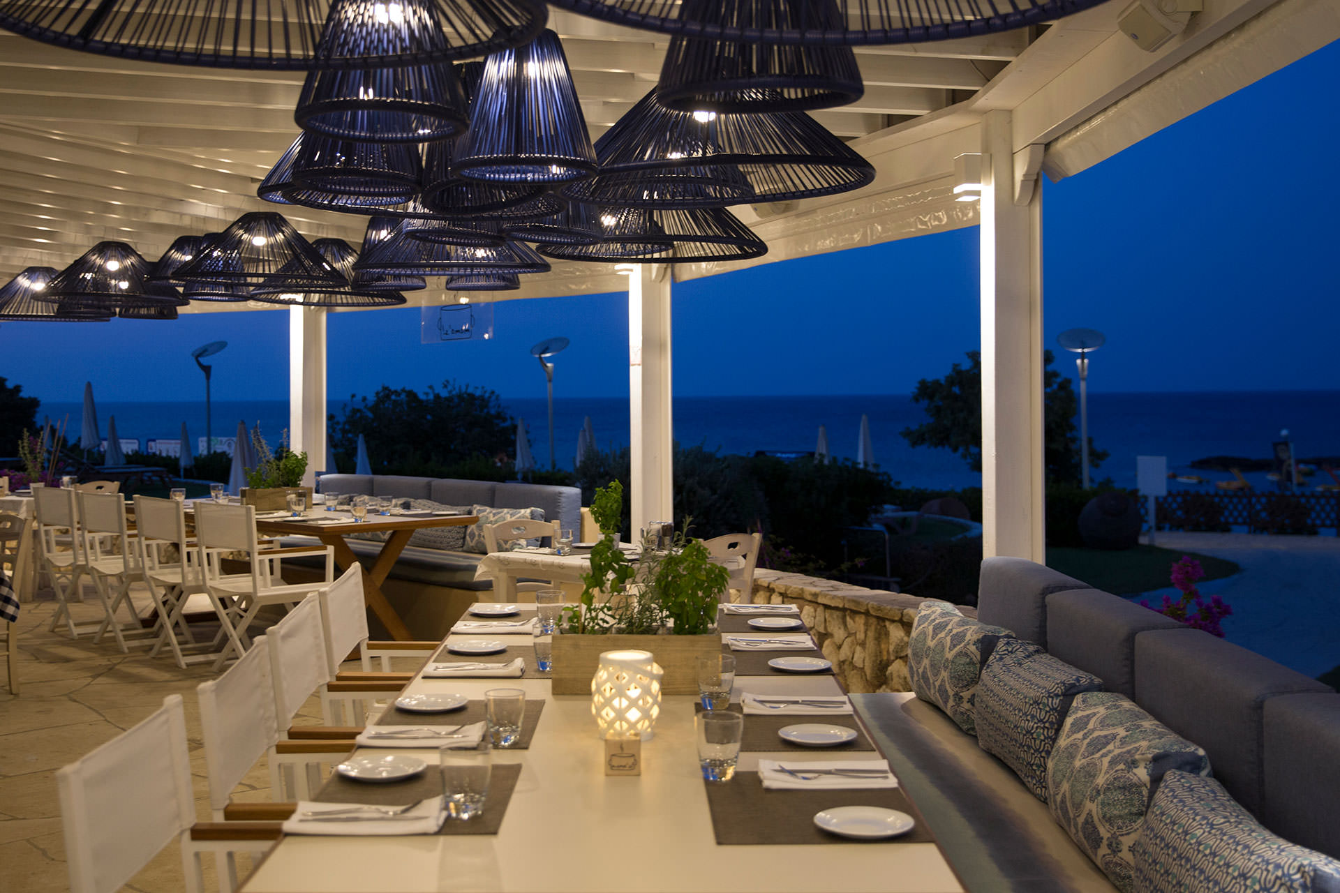 Capo Bay Hotel-Terasa restorana.jpg