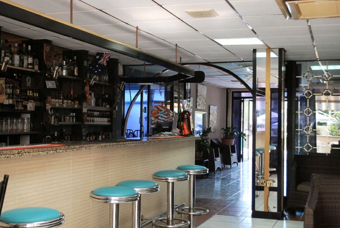 San remo Hotel-Lobby bar.jpg