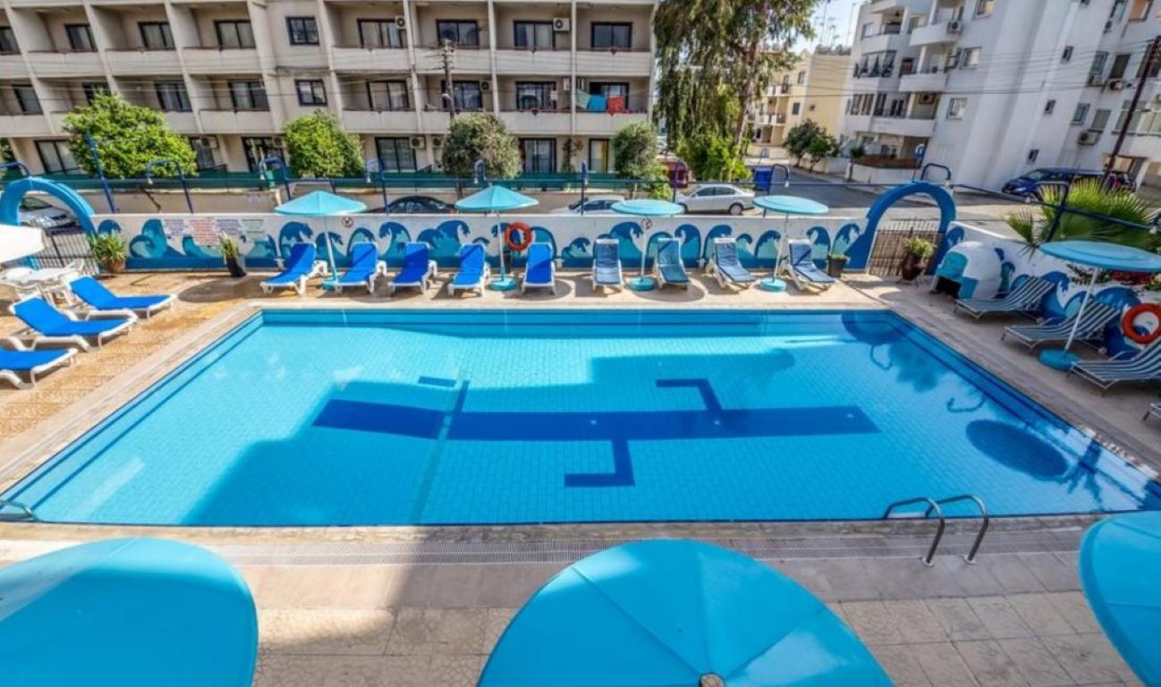 Cactus Hotel-Bazen.jpg