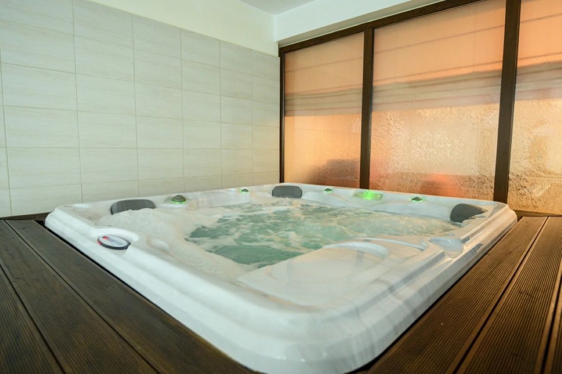 Parklands Hotel-Djakuzi.jpg
