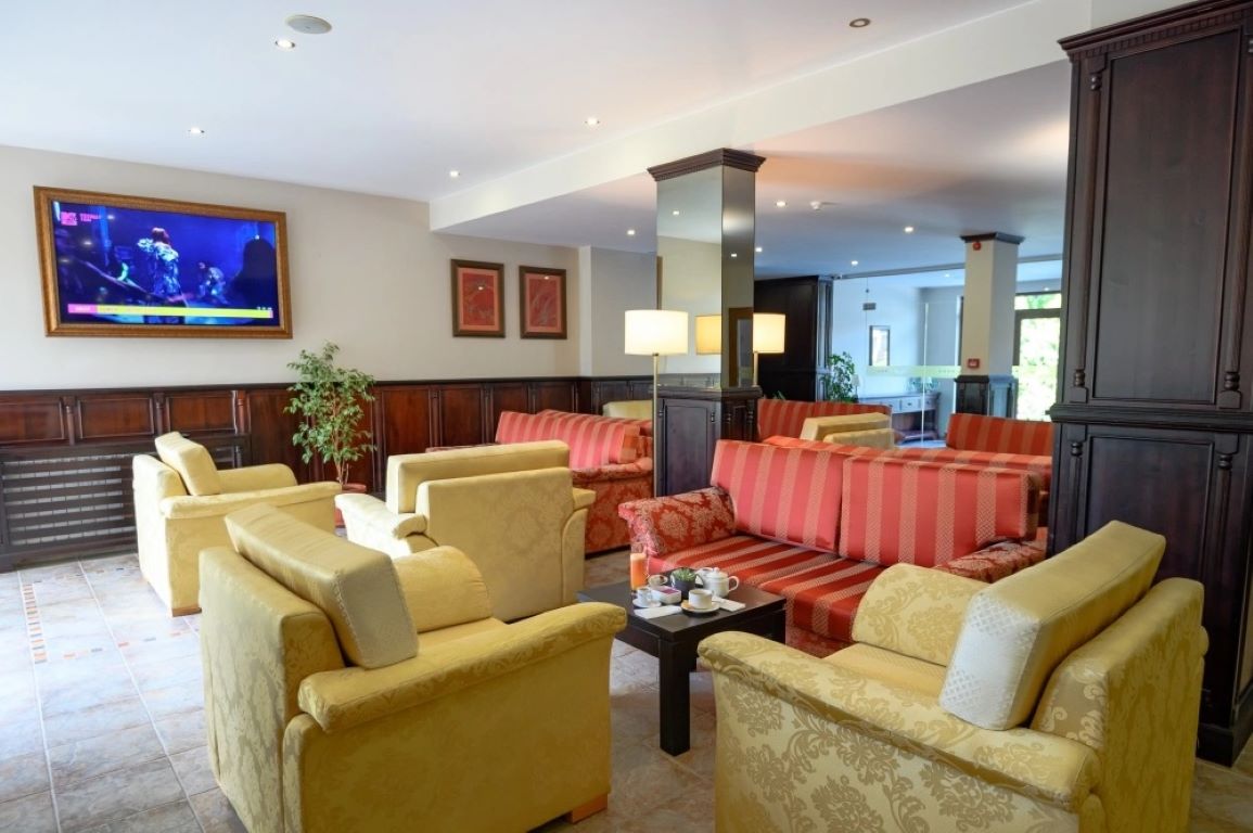 Parklands Hotel-Lobby.jpg