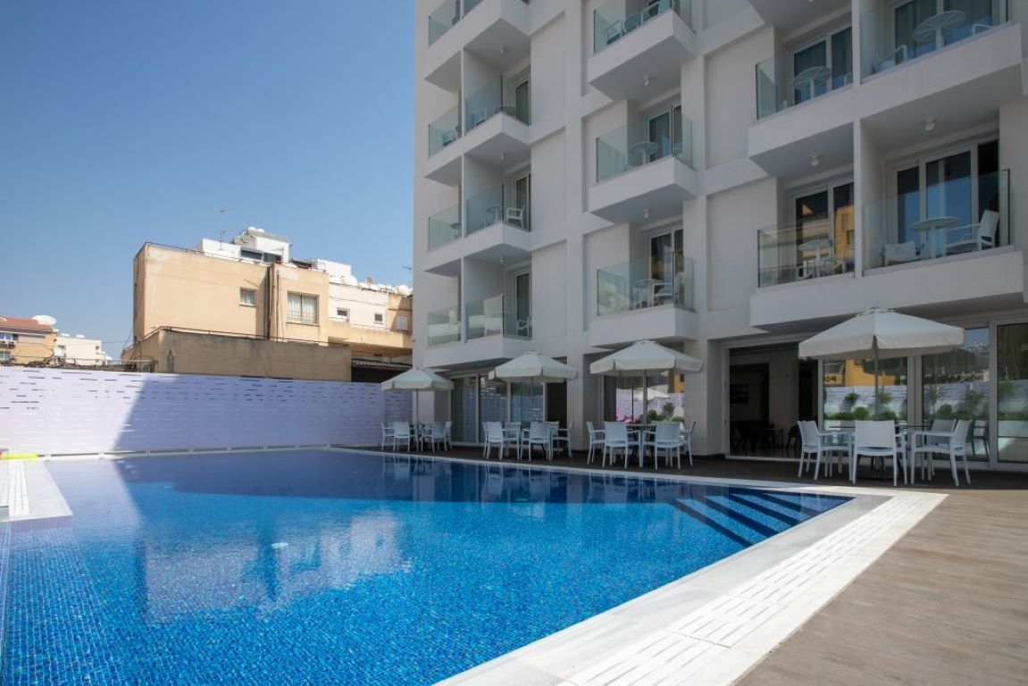 Best Western Plus Larco Hotel-Spoljasnji izgled.jpg