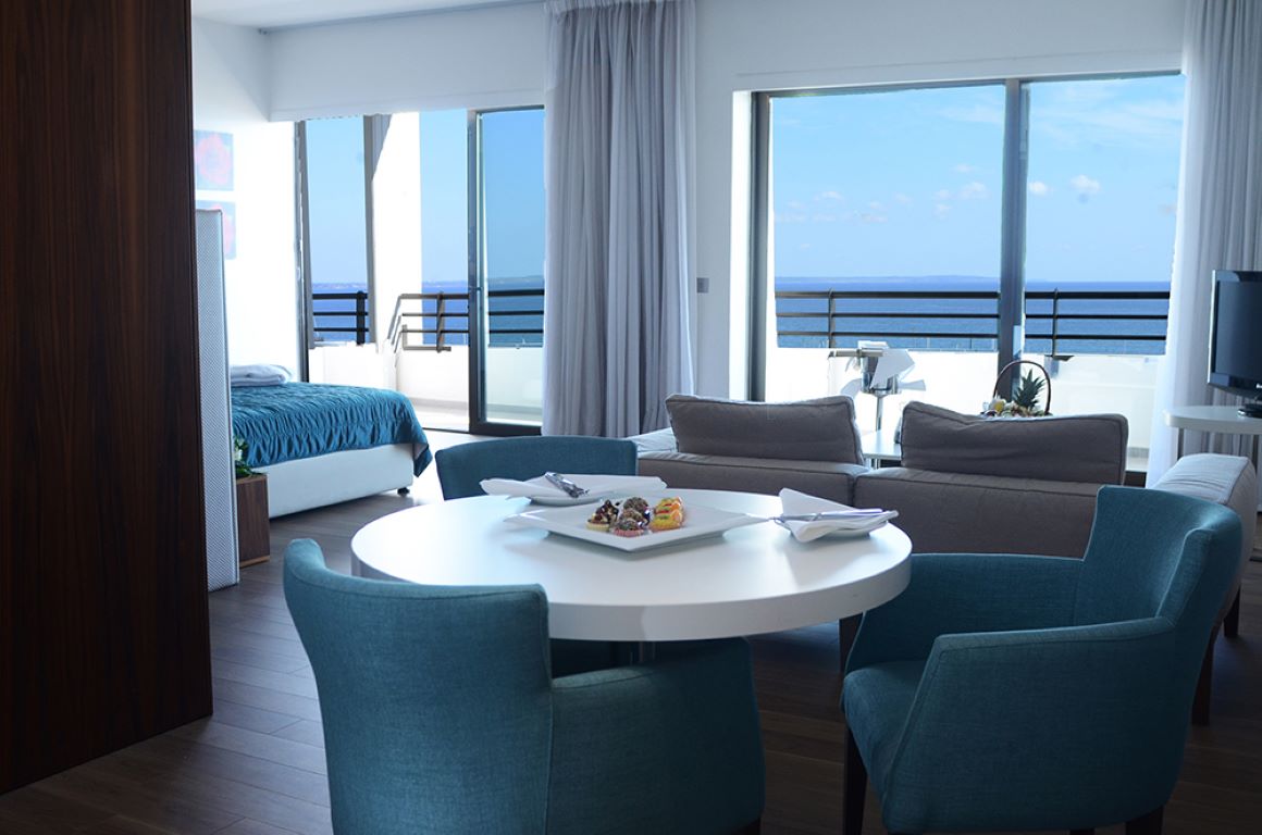 Sun Hall Hotel-Grand suite.jpg