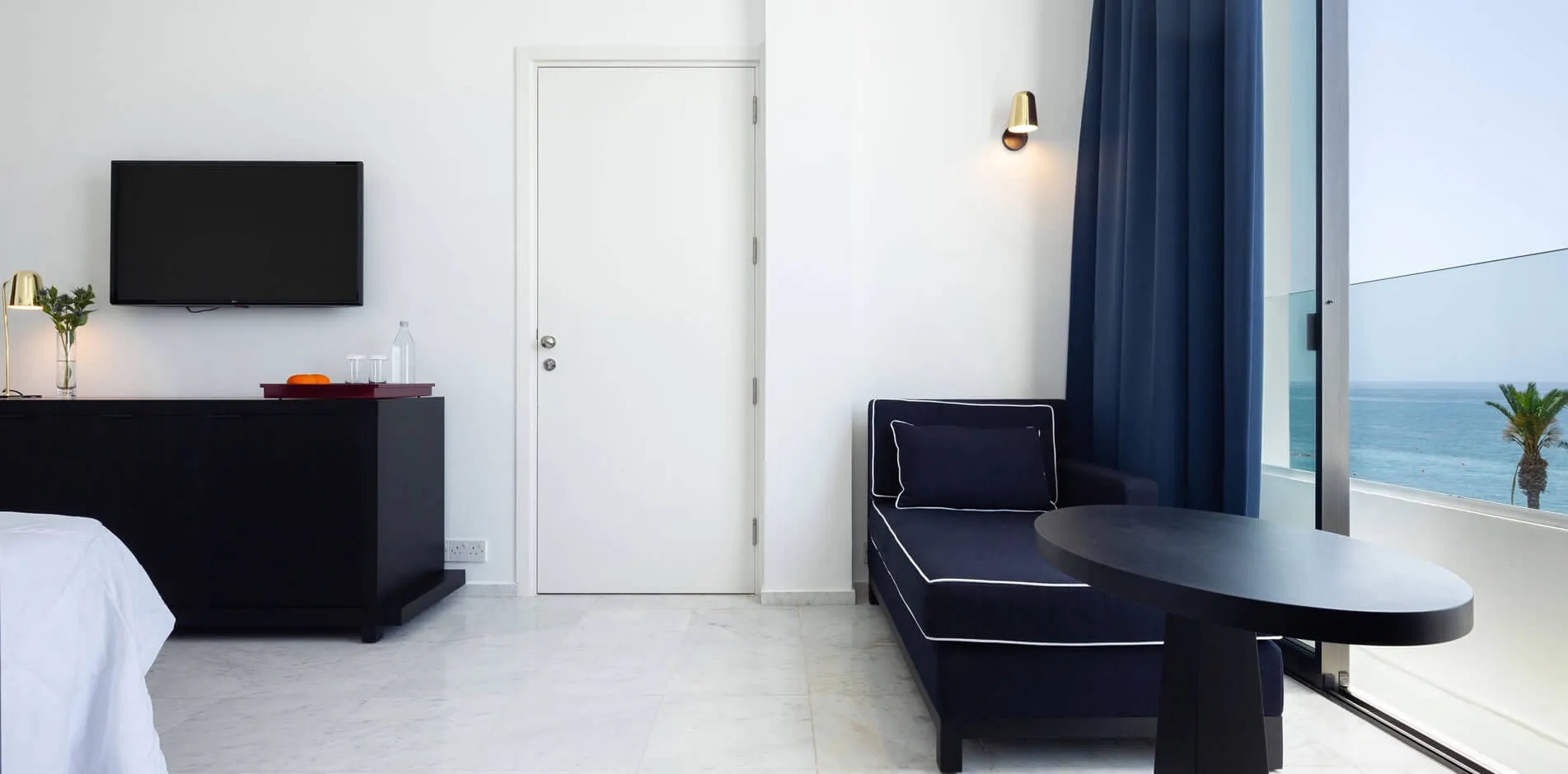 Almyra Hotel-Porodicna connecting superior soba more.jpg