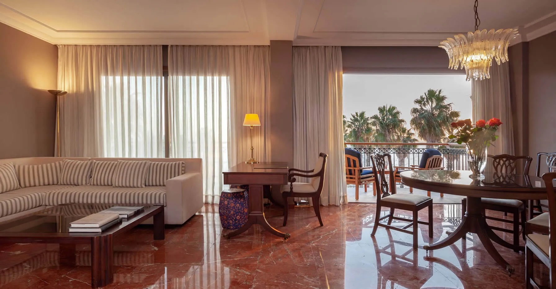 Annabelle Hotel-Alecos dvosoban suite pogled more.jpg