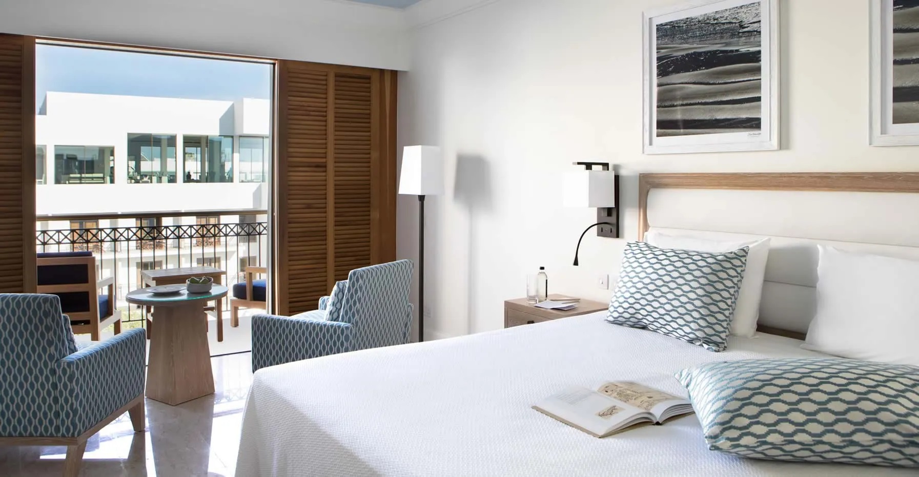 Annabelle Hotel-Standardna soba delimican pogled more.jpg