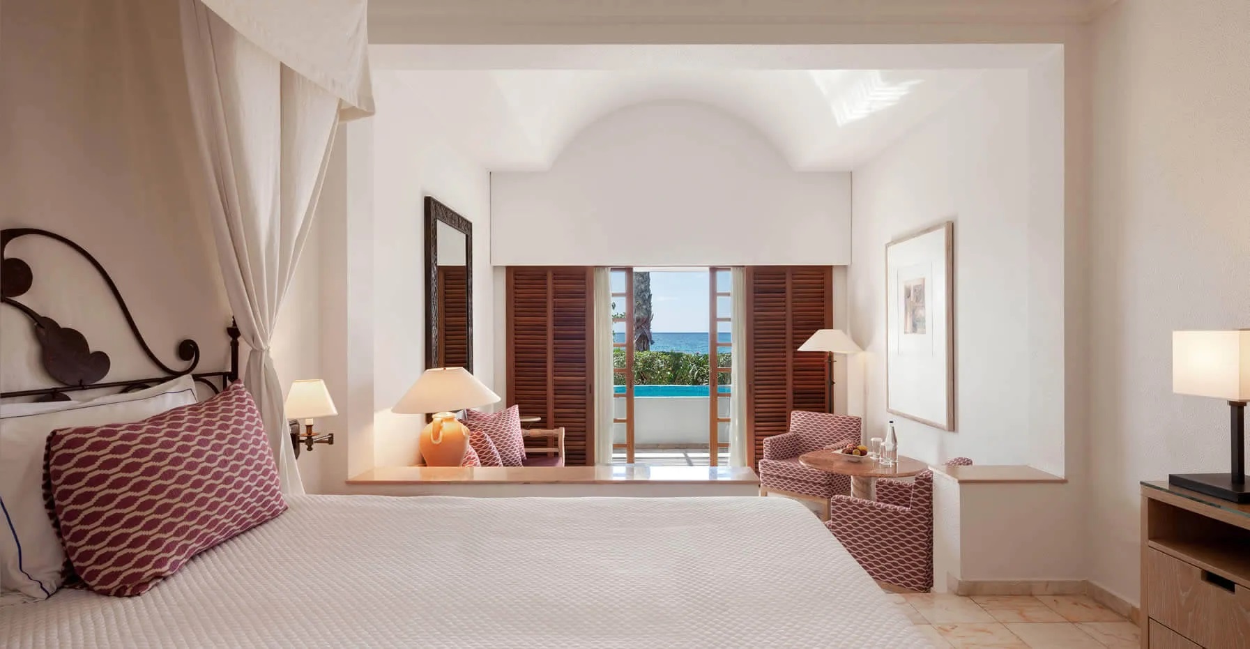 Annabelle Hotel-Studio suite basta pogled more djakuzi.jpg