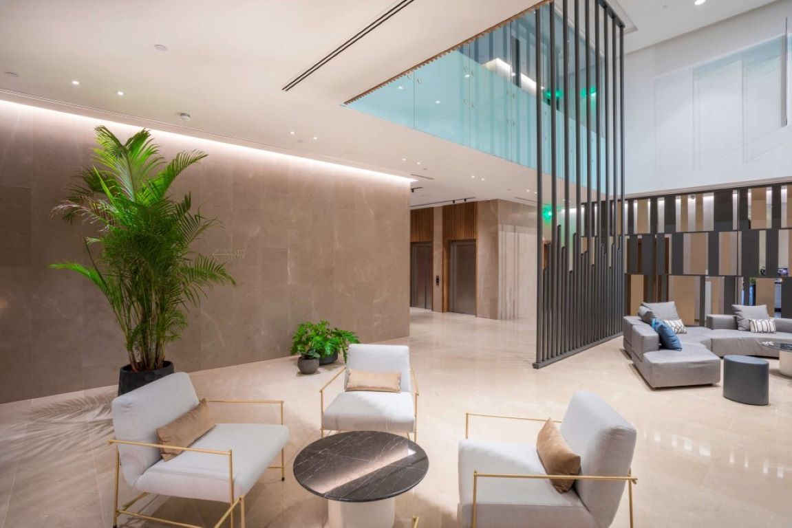 Radisson Blu Hotel-Lobby.jpg