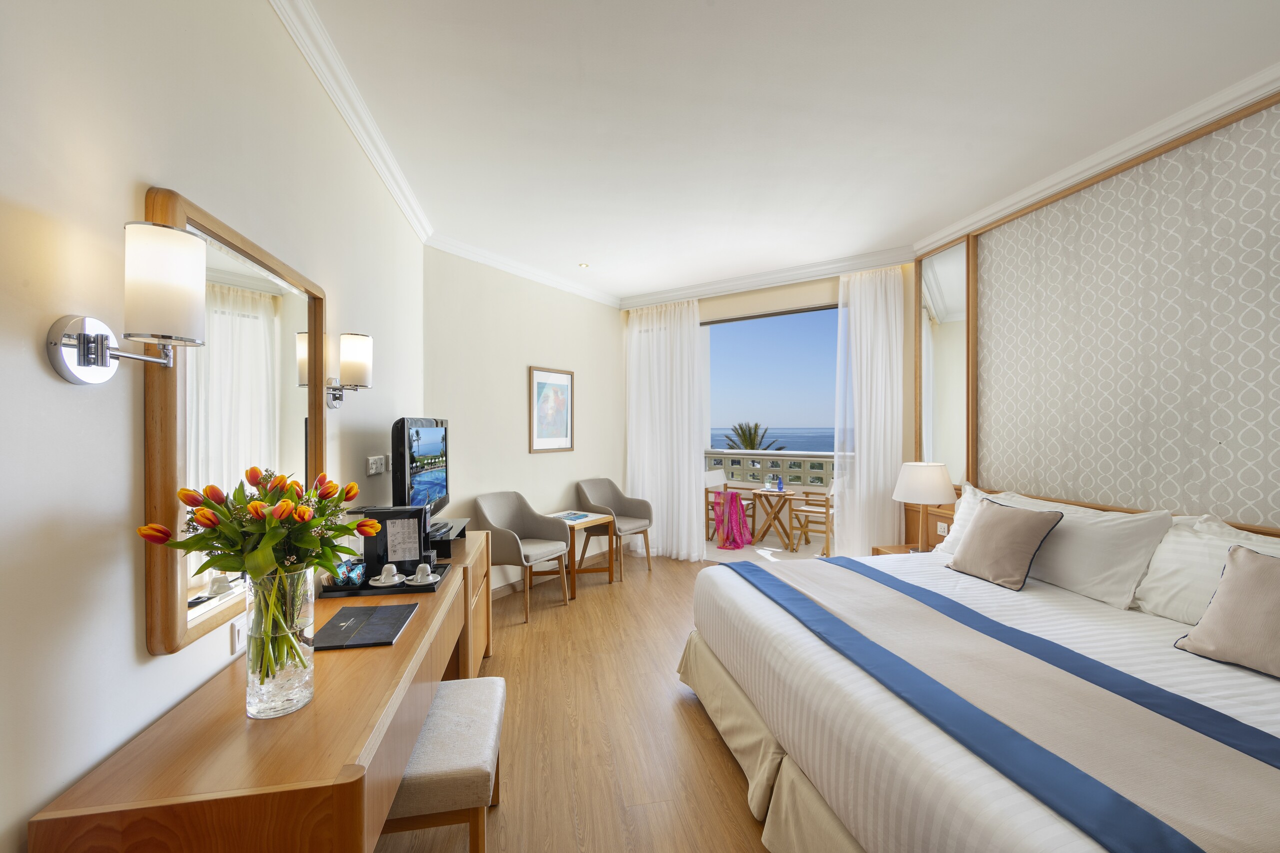 Athena Beach Hotel-Classic soba.jpg