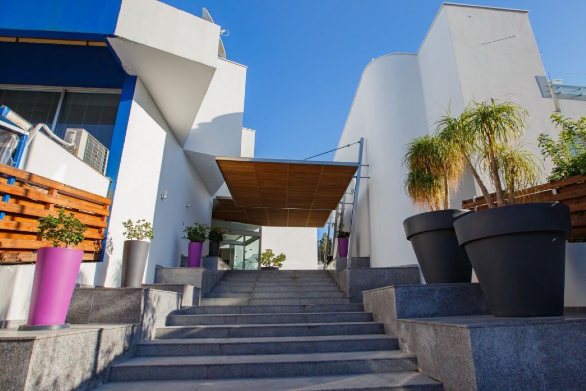 Park Beach Hotel-Ulaz u hotel.jpg