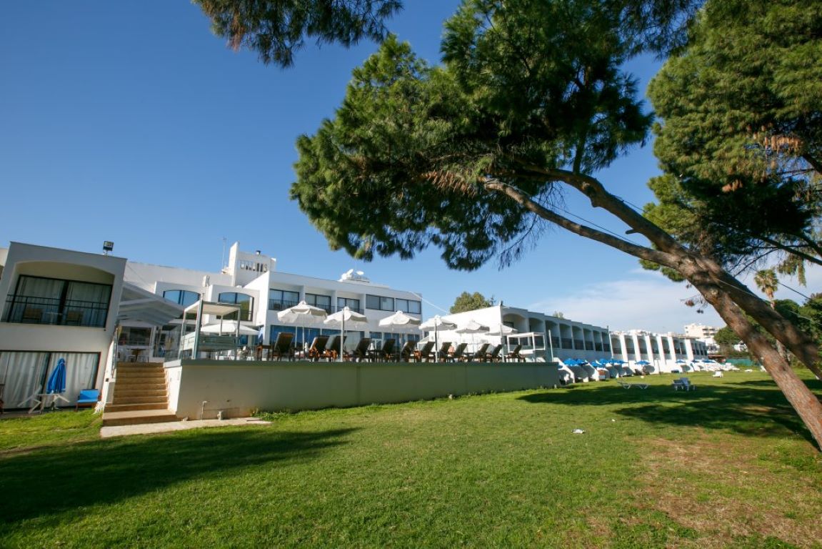 Park beach Hotel-Basta hotela.jpg