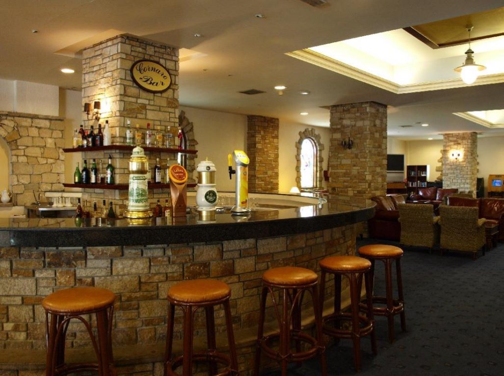 Navarria Hotel-Lobby bar.jpg